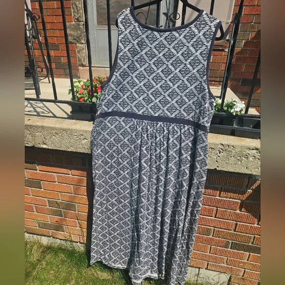 Lands' End Black and White Geometric Maxi Dress - Picture 2 of 3